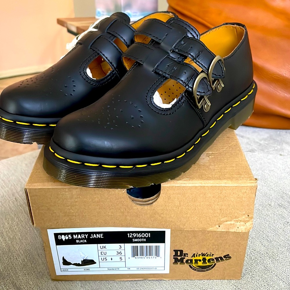 8065 Mary Jane Dr.Martens